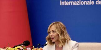 ميلوني تطالب الصين بالتوقف عن مساعدة روسيا