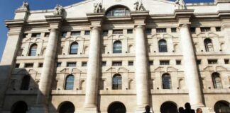 Piazza Affari chiude in netto rialzo, Ftse Mib +2,21%