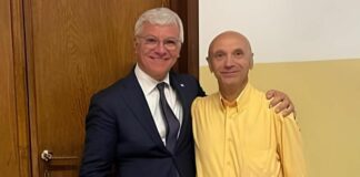 Professionisti sanitari “Bene proroga dell’obbligo d’iscrizione all’albo”