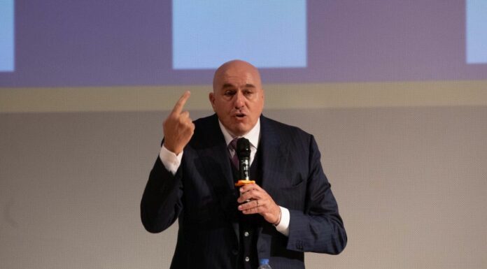 Medio Oriente, Crosetto “Italia al lavoro per stemperare la tensione”