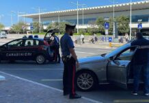 Controlli dei carabinieri all’aeroporto di Fiumicino, multe e denunce