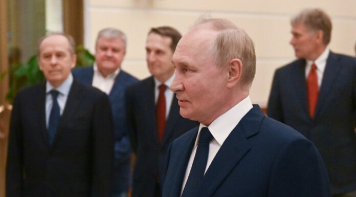 Putin “Ucraina esegue ordini dell’Occidente, avrà una degna risposta”