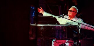 Umberto Tozzi con “L’ultima notte rosa the final tour” in 4 continenti