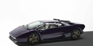 Debutto mondiale di Eccentrica V12 in versione marciante