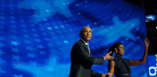 A Chicago gli Obama lanciano Kamala Harris “Yes, she can”