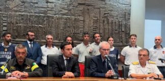 Naufragio Bayesian, Procura indaga per omicidio e naufragio colposo