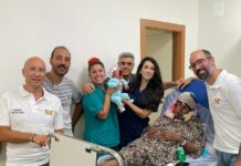 Migrante partorisce sul barcone a Lampedusa, soccorsa insieme alla bimba