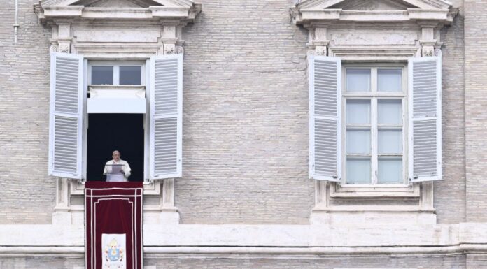Papa Francesco “In Ucraina non sia abolita nessuna chiesa cristiana”