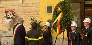Vigile del fuoco morto per spegnere un incendio, ricordato a Palermo