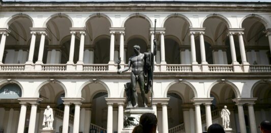 Osservatorio Confcom sulle esperienze culturali: per gli italiani si allargano i confini, non solo arte e musei