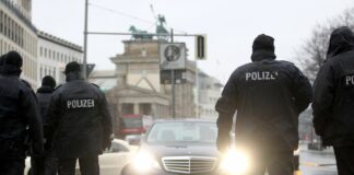 Germania, accoltella passanti a Solingen: tre morti e diversi feriti. L’Isis rivendica aggressione