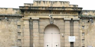 Palermo, Mulè in visita al carcere dell’Ucciardone “No sovraffollamento ma deve essere ristrutturato”