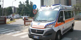 Bambino di tre anni muore annegato in piscina a Palermo