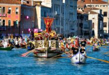 Regata storica, in Canal Grande si rinnova la festa della voga alla veneta