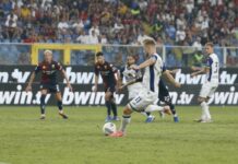 Tchatchoua-Tengstedt, il Verona vince 2-0 in casa Genoa