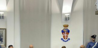 Omicidio Paderno Dugnano, ragazzo ha confessato subito. Non c’è movente