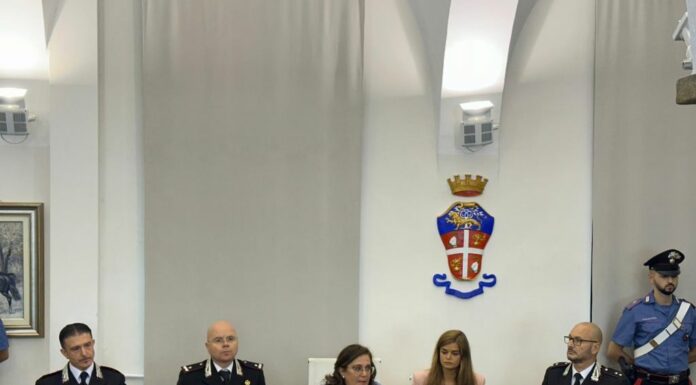 Omicidio Paderno Dugnano, ragazzo ha confessato subito. Non c’è movente