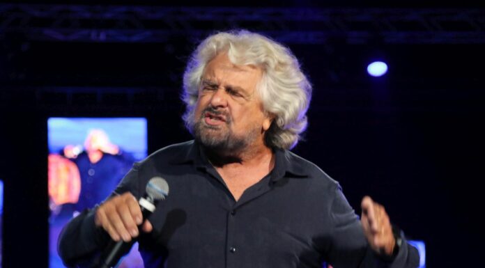 Grillo “Eserciterò i diritti che lo statuto del M5S mi riconosce”
