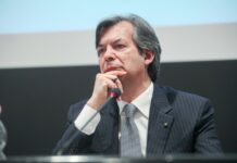 Intesa Sanpaolo, per il settimo anno Messina miglior ceo banche europee