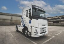 Volvo consegna uno dei primi FH Aero all’azienda di trasporti Bergamin