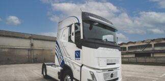 Volvo consegna uno dei primi FH Aero all’azienda di trasporti Bergamin