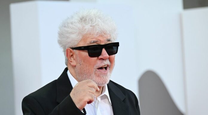 A Venezia trionfa Pedro Almodòvar, Leone d’argento a “Vermiglio”