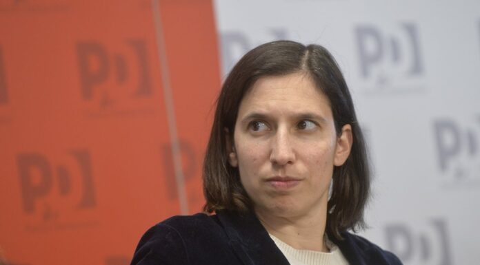 Manovra, Schlein “Scuola sia tra priorità, docenti vanno pagati meglio”