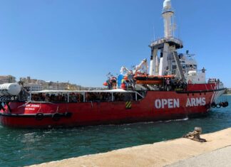 Open Arms, la Cassazione sull’assoluzione di Salvini: “Non fu sequestro di persona”