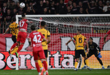 Dumfries salva l’Inter, 1-1 a Monza e Napoli in testa