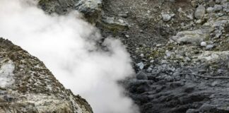 Campi Flegrei, nuova analisi sulla natura del bradisismo della caldera