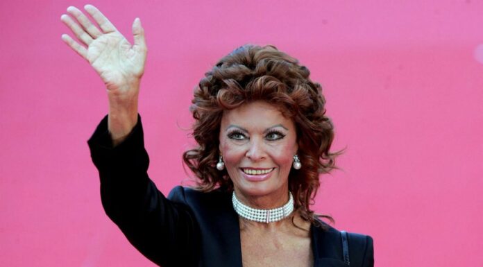 Sophia Loren compie 90 anni, Mattarella “Immagine di bellezza e arte nel mondo”