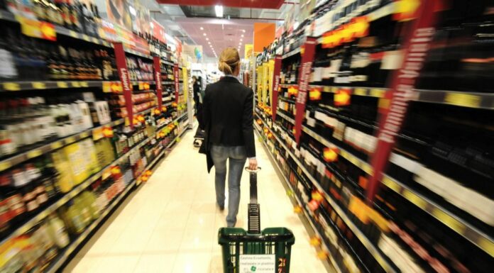 Consumi deboli in estate, Pil fermo nel terzo trimestre