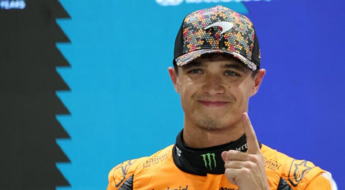 Norris trionfa a Singapore davanti a Verstappen e Piastri