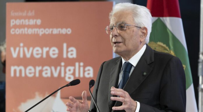 Mattarella ai giovani “Pensare è un esercizio di cittadinanza”