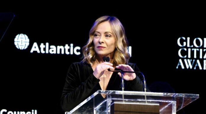 Meloni “Il patriottismo è la migliore risposta al declinismo”