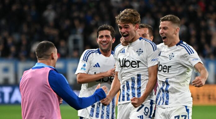 Il Como sorprende l’Atalanta, 3-2 a Bergamo