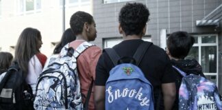 Liguria, pubblicati i bandi per le borse di studio scolastiche