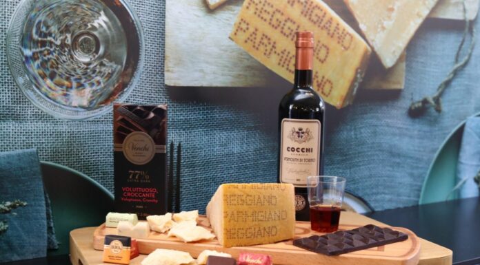 Parmigiano Reggiano al Salone del Gusto con eventi e degustazioni