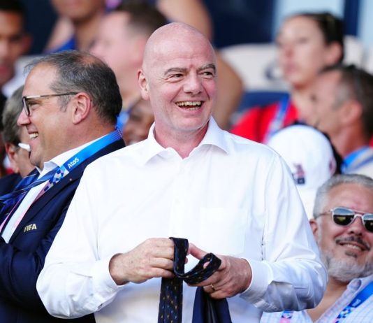Infantino “Mondiali a 64 o 208 squadre, magari l’Italia potrebbe qualificarsi…”, scoppia il caso. Abodi “Prima di esprimermi devo parlare con lui”