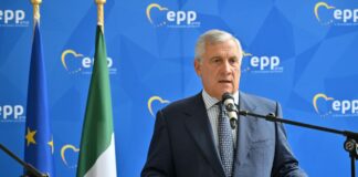 تاياني:القتال مستمر في لبنان.. وعلى الإيطاليين المغادرة