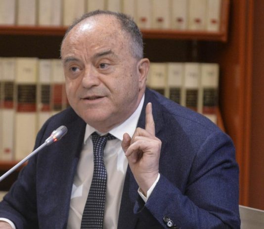 Referendum, Gratteri “Voteranno Sì indagati e massoneria deviata”. La Russa “Basito”, Tajani “Attacco alla libertà”