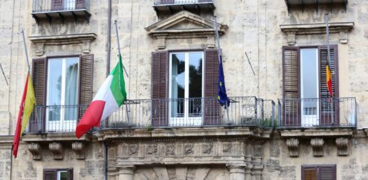 Indagini della procura di Palermo, la Regione Siciliana sospende tre dirigenti
