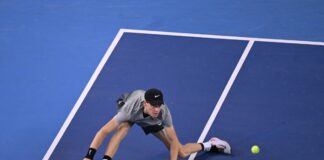 Sinner vola in finale a Pechino e sfida Alcaraz