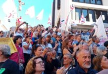 Sardegna, consegnate in Consiglio 210 mila firme per legge Pratobello