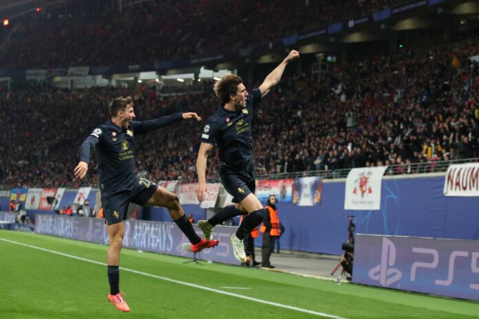 Torjubel - Torsch¸tze Dusan Vlahovic (Juventus Turin,9) trifft zum 1-1 - Champions League Ligaphase Saison 2024-2025 RB