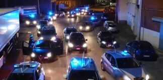 Blitz contro la camorra a Napoli, 60 arresti