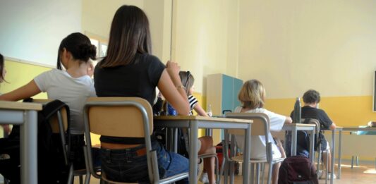 Approvato il calendario scolastico 2026-2027 della Regione Puglia, inizio fissato per il 17 settembre
