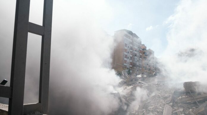 Ancora bombe su Beirut, raid di Israele a Gaza