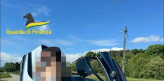 Varese, denunciata star di OnlyFans per evasione fiscale da 1,5 mln