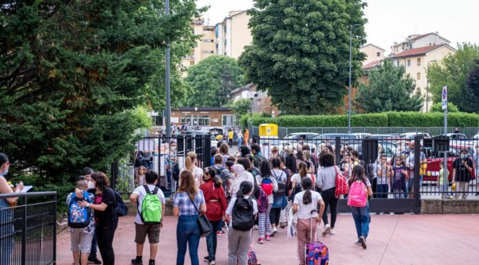 Reati su minori, in Italia quasi 7.000 nel 2023. 19 al giorno